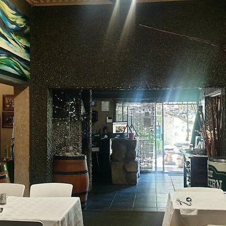 44 On Ennis Guest Lodge And Restaurant - No Load Sheddding Ermelo Εξωτερικό φωτογραφία