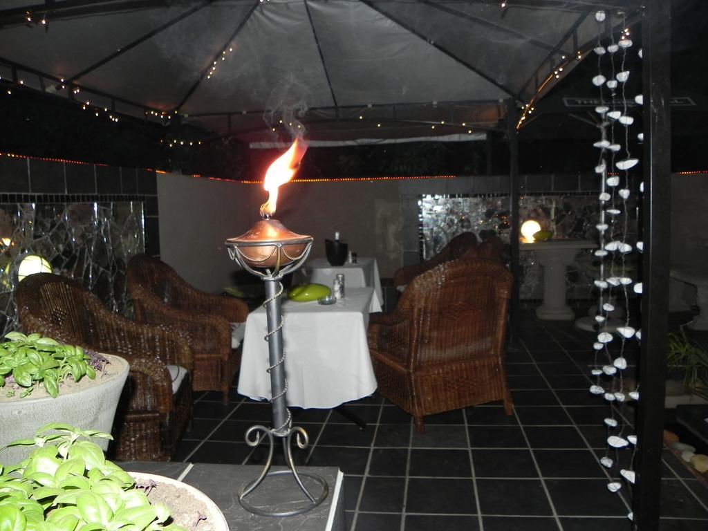 44 On Ennis Guest Lodge And Restaurant - No Load Sheddding Ermelo Εξωτερικό φωτογραφία