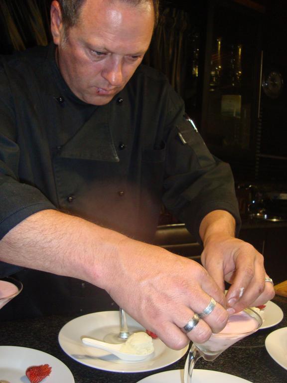 44 On Ennis Guest Lodge And Restaurant - No Load Sheddding Ermelo Εξωτερικό φωτογραφία
