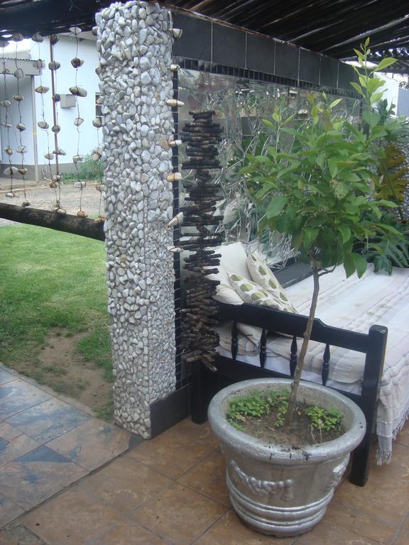 44 On Ennis Guest Lodge And Restaurant - No Load Sheddding Ermelo Εξωτερικό φωτογραφία